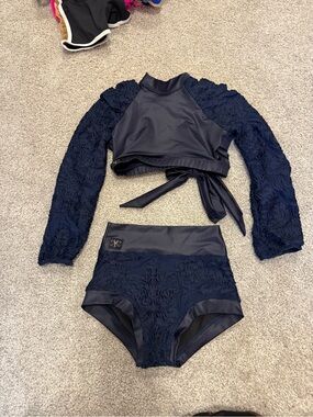 Navy Lace Long-Sleeve dance set